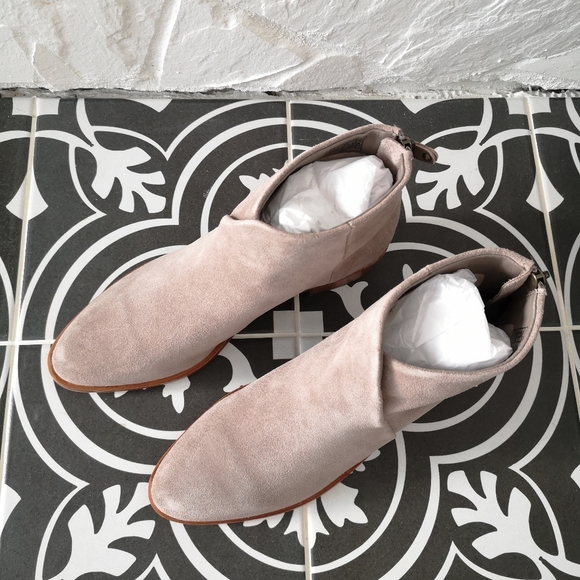 Soludos- Venetian Bootie- Size 6.5 - Colour- Mineral Grey Suede - Picture 2 of 6